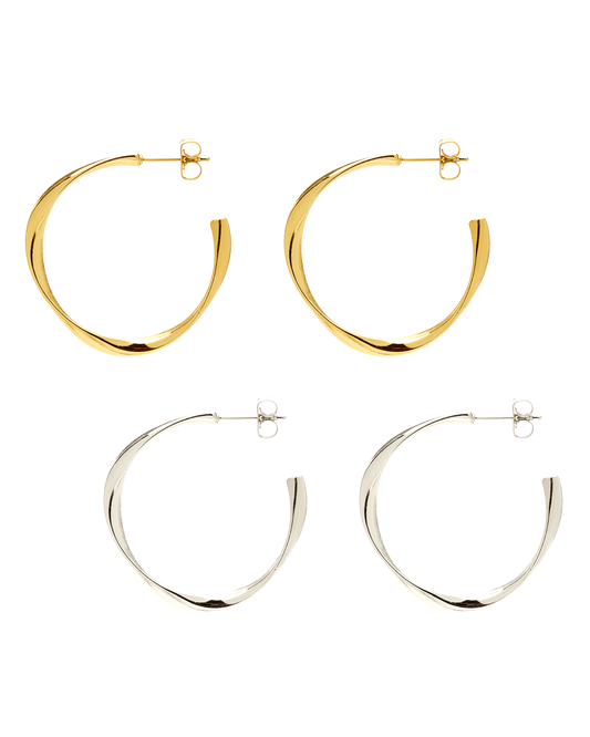 セパレートツイストフープピアス